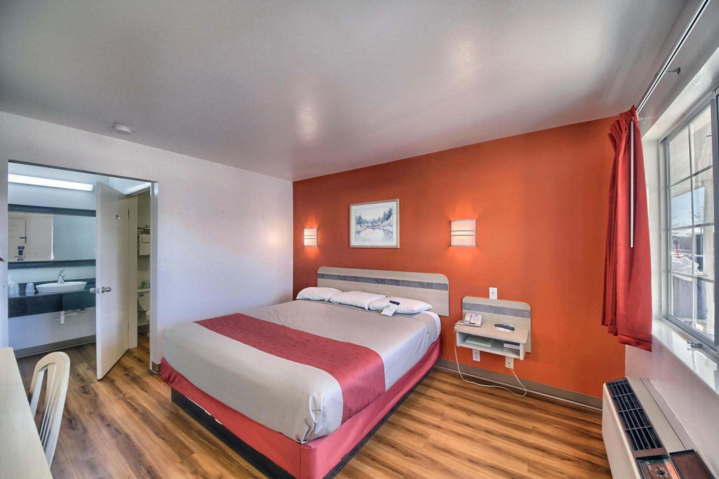 Motel 6-Kerrville, TX
