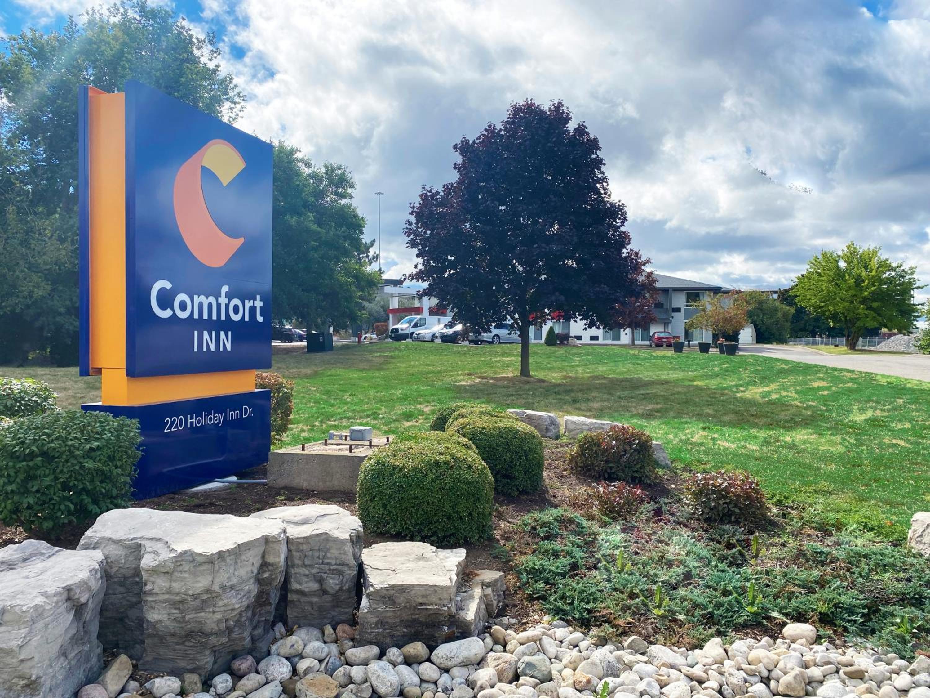 Cambridge Vacations - Comfort Inn - Property Image 48