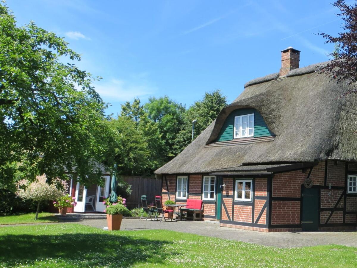 Ferienhaus Frieda - Urlaubsparadies unter Reet