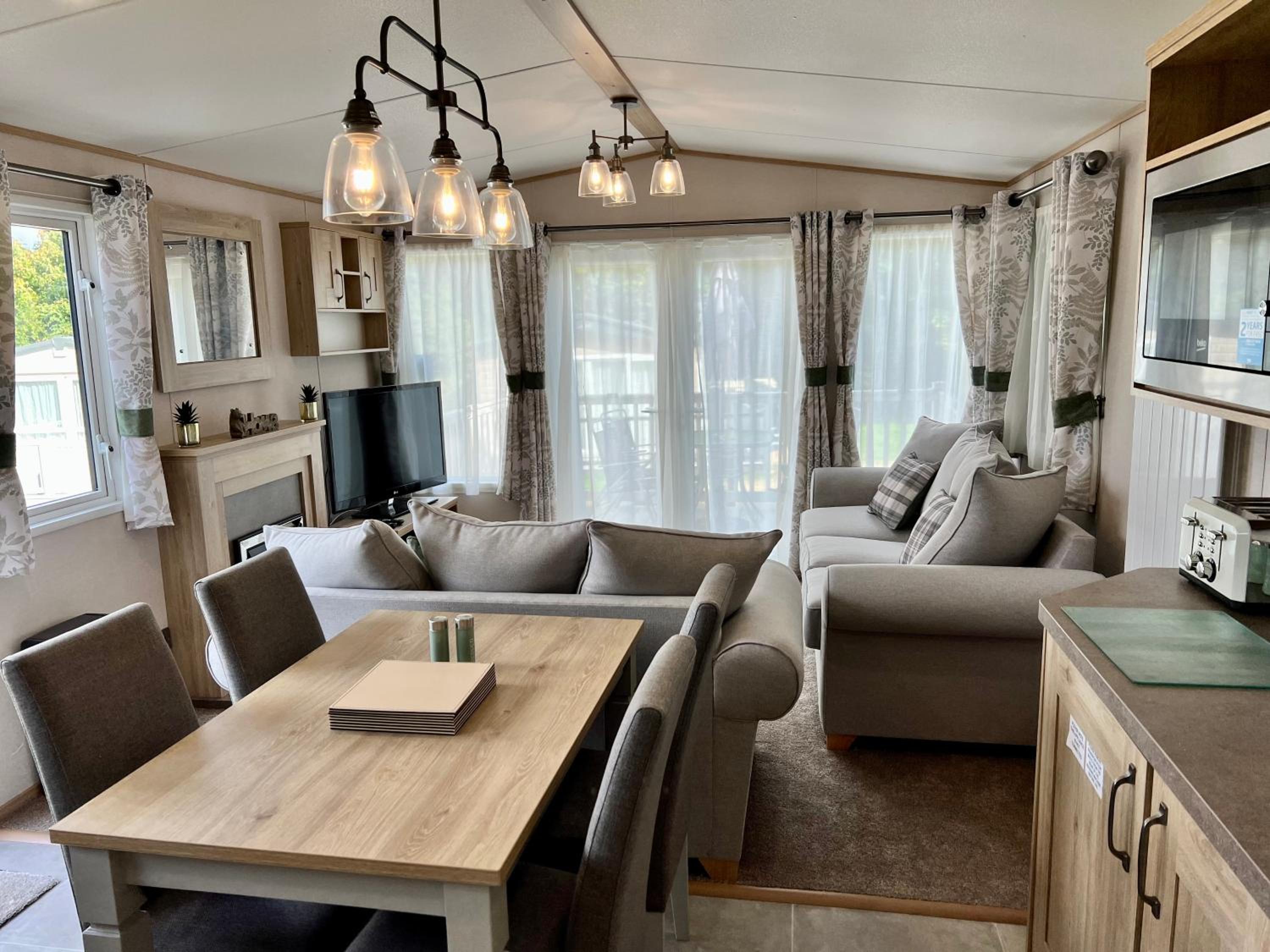3 Bedroom Caravan MC34, Lower Hyde, Shanklin, Isle of Wight view 2