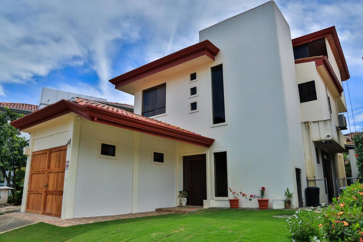 Casa Lapa Penthouse Oceanside Villa