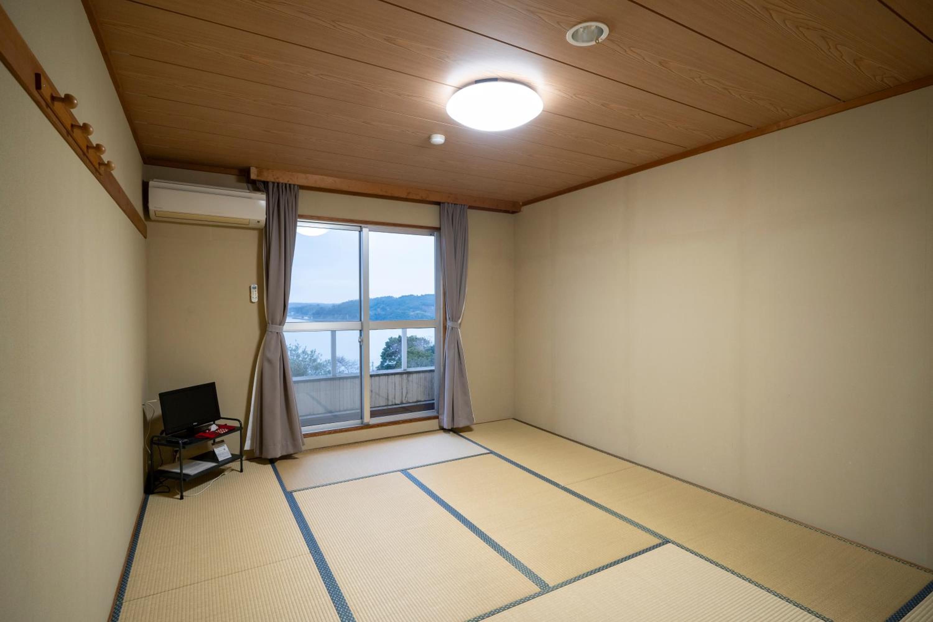 iseshima youth hostel view 2