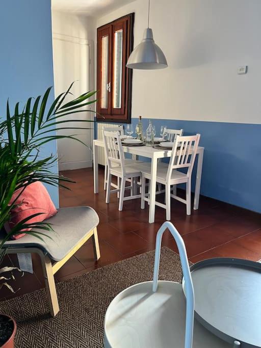 2-bedroom flat in the heart of Bergamo city centre view 3