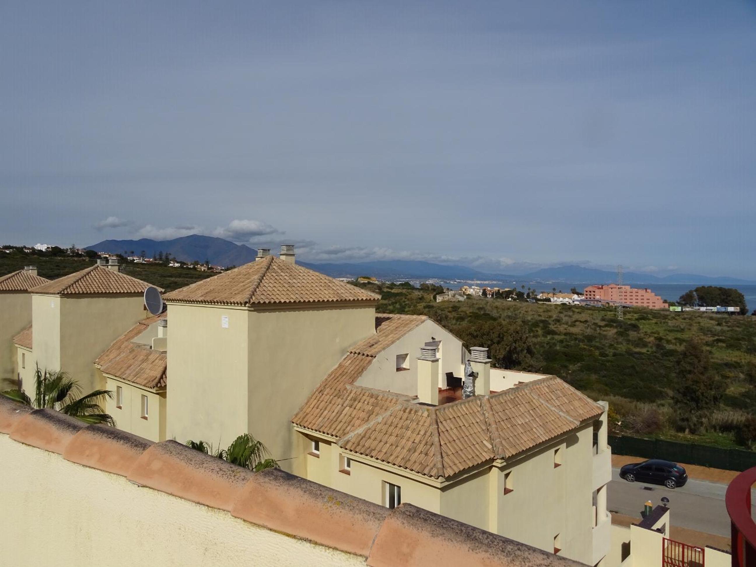 Alboran Hills photo 4