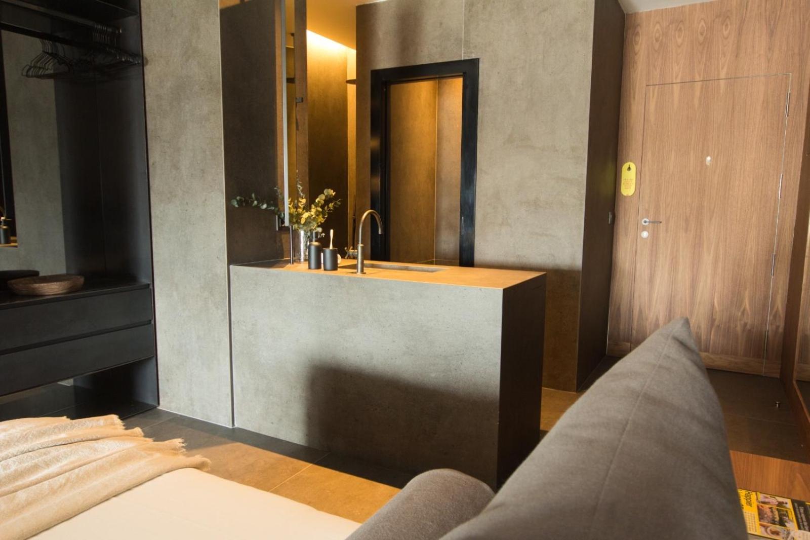 the matter Meaningful apartments Laura