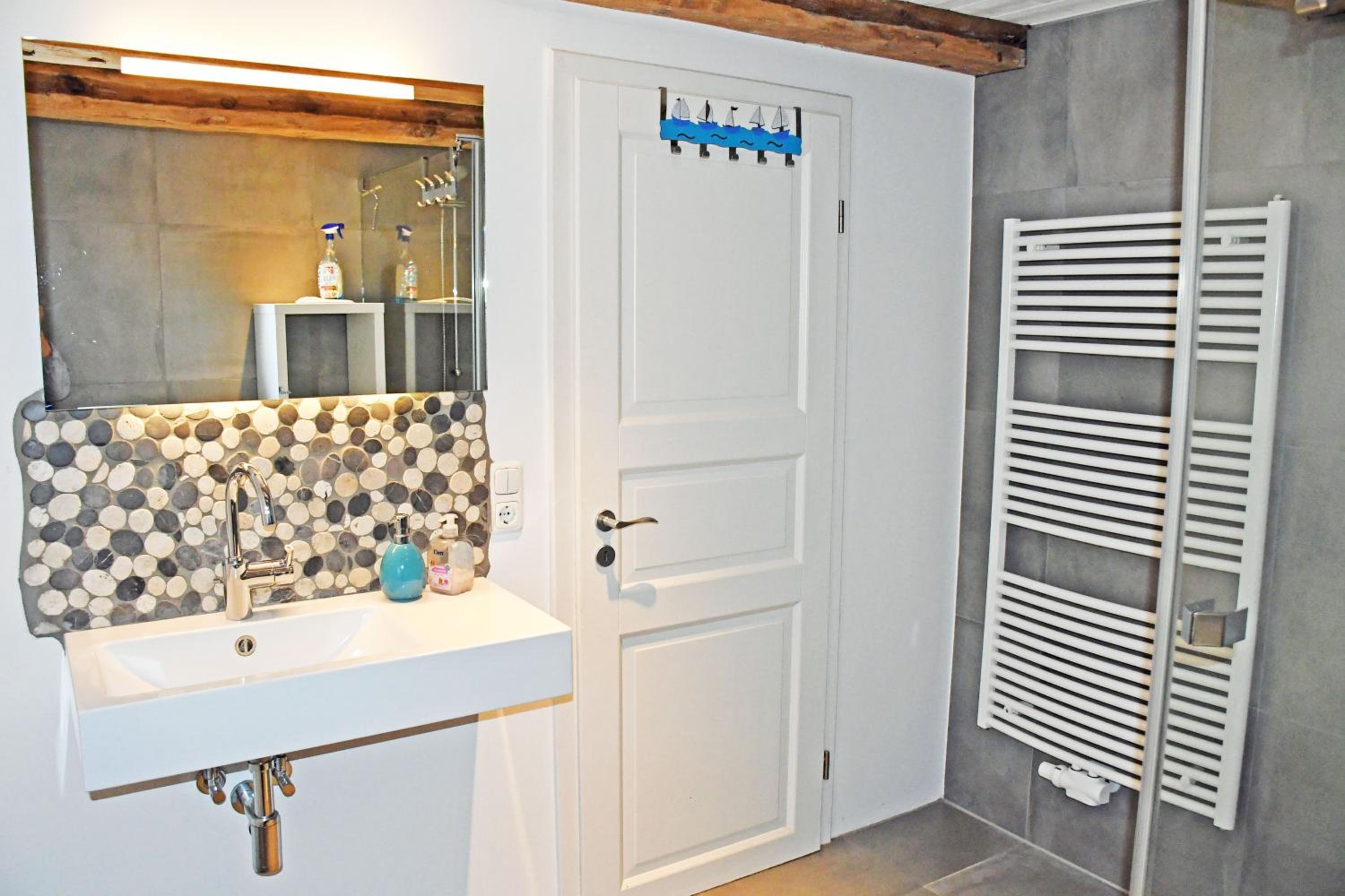 NEU angeboten Mönchguter Ferienhaus u Reetdach mit Kamin