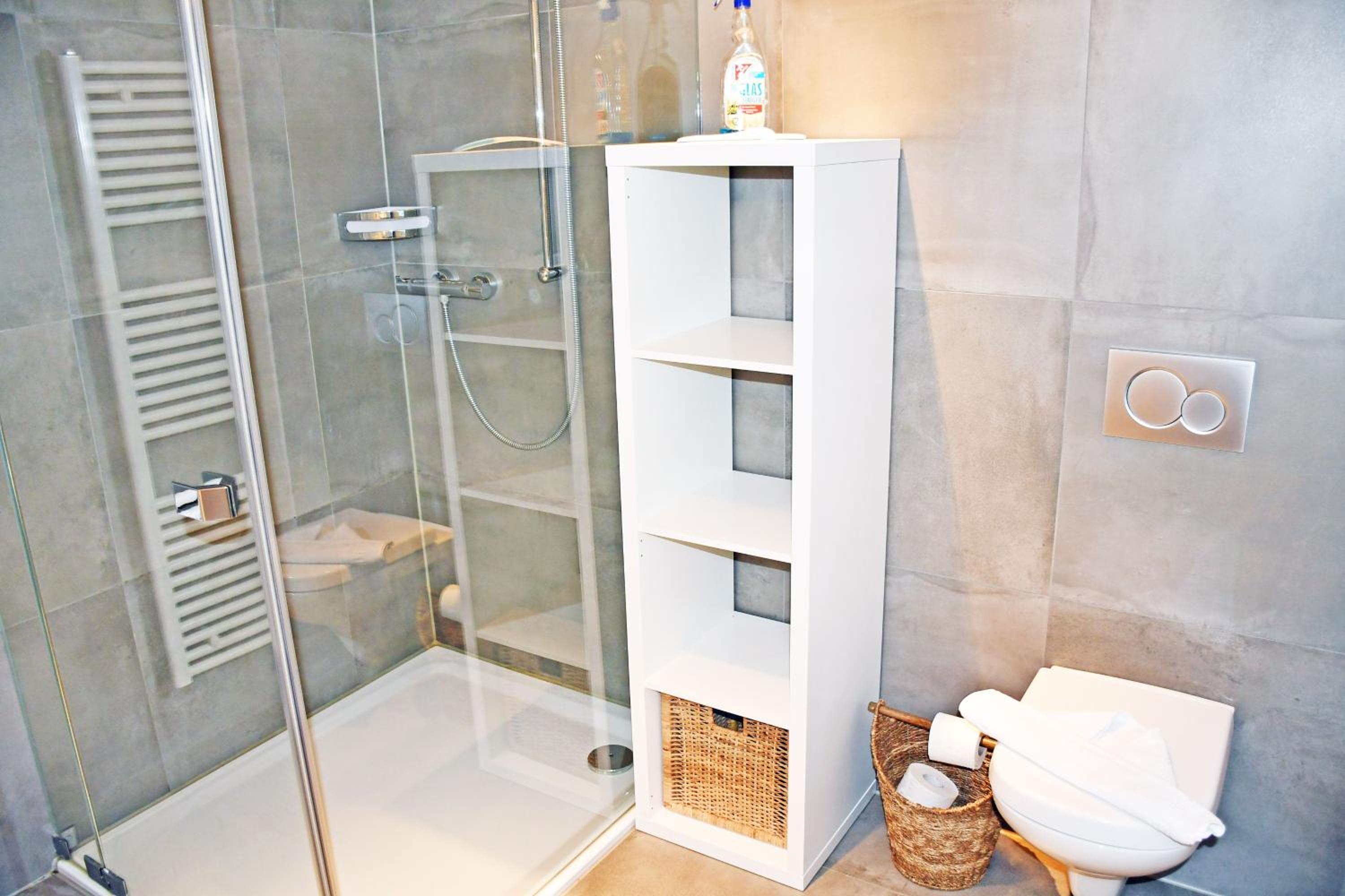 NEU angeboten Mönchguter Ferienhaus u Reetdach mit Kamin