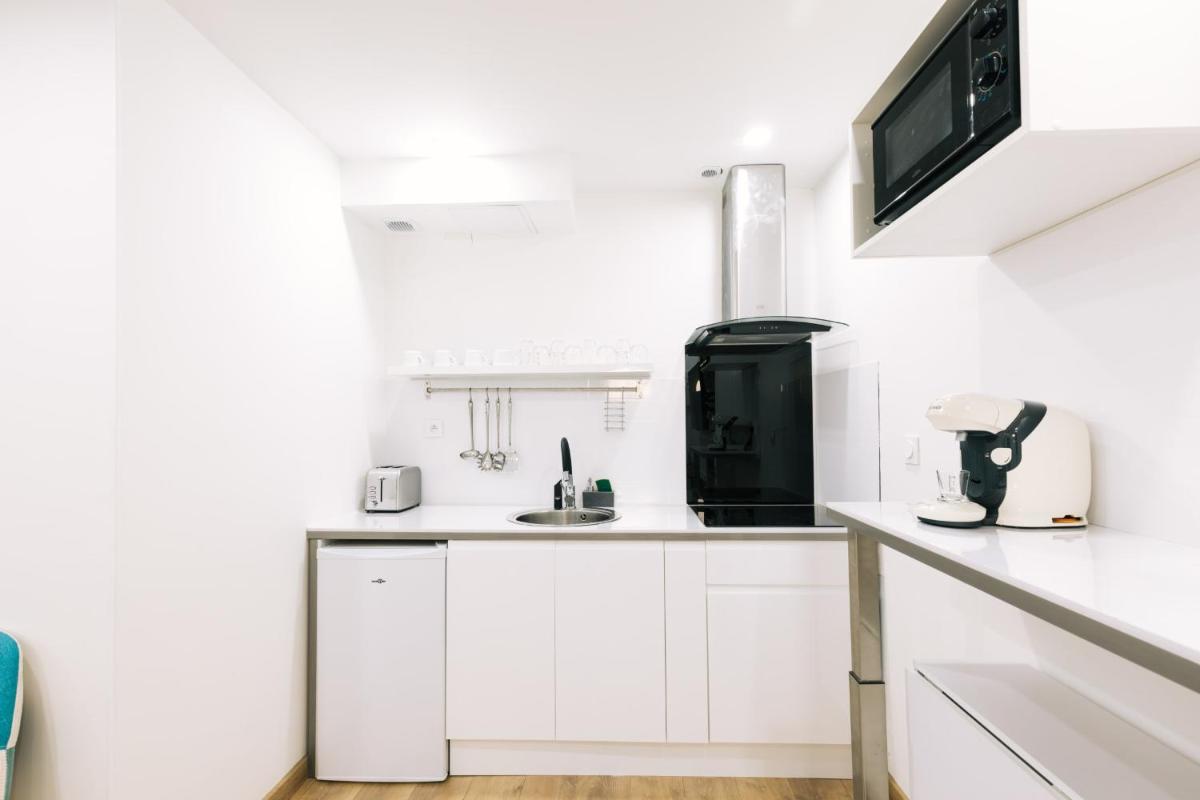GuestReady - Jungle Studio near Disneyland view 3