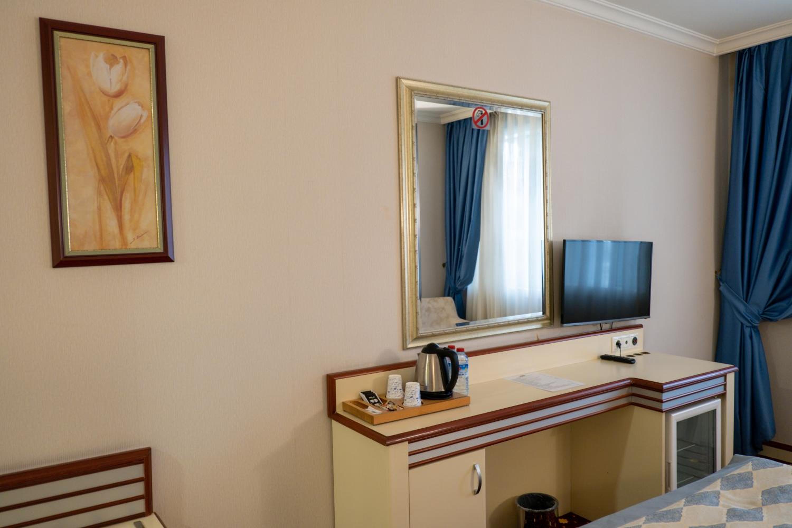 Akar International Hotel - Image 42
