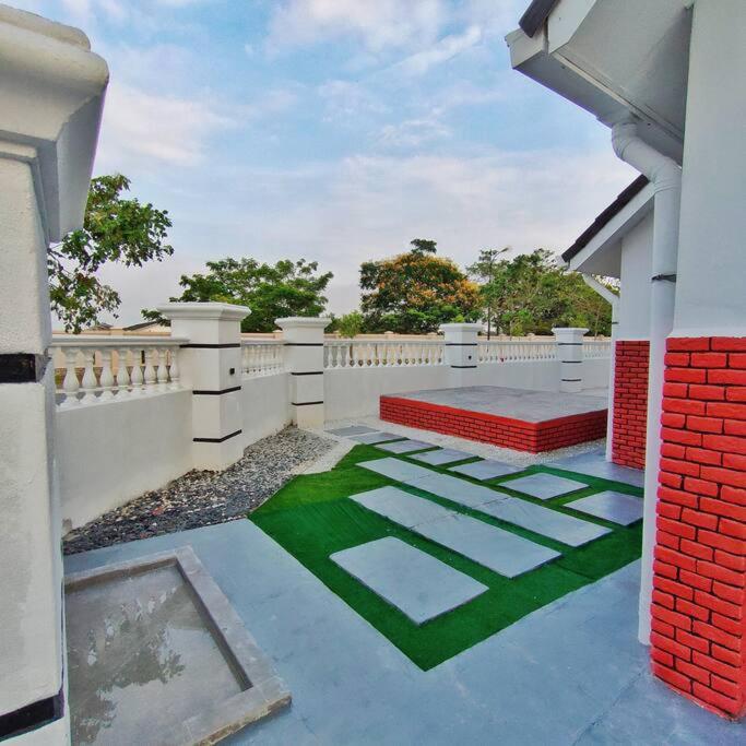 3 Storey Swimming Pool&Projector House Setia Alam photo 7