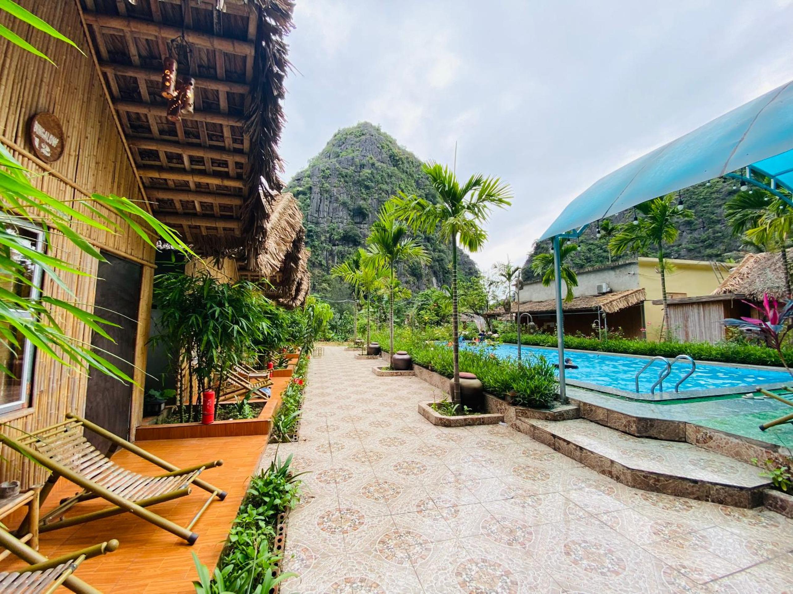 Tam Coc Valley Bungalow