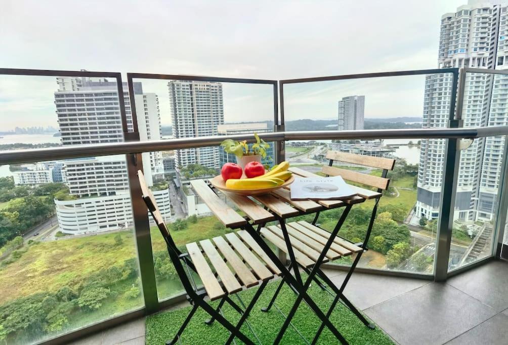 Almas Suites Couple Sunrise Netflix 100mbps BySTAY photo 8