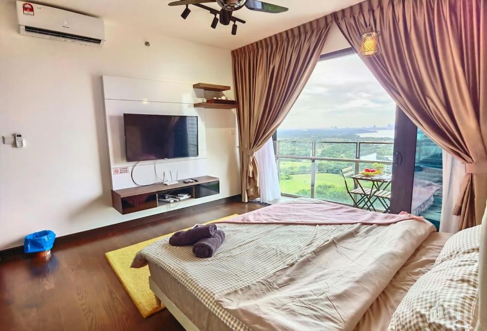 Almas Suites Couple Sunrise Netflix 100mbps BySTAY photo 3