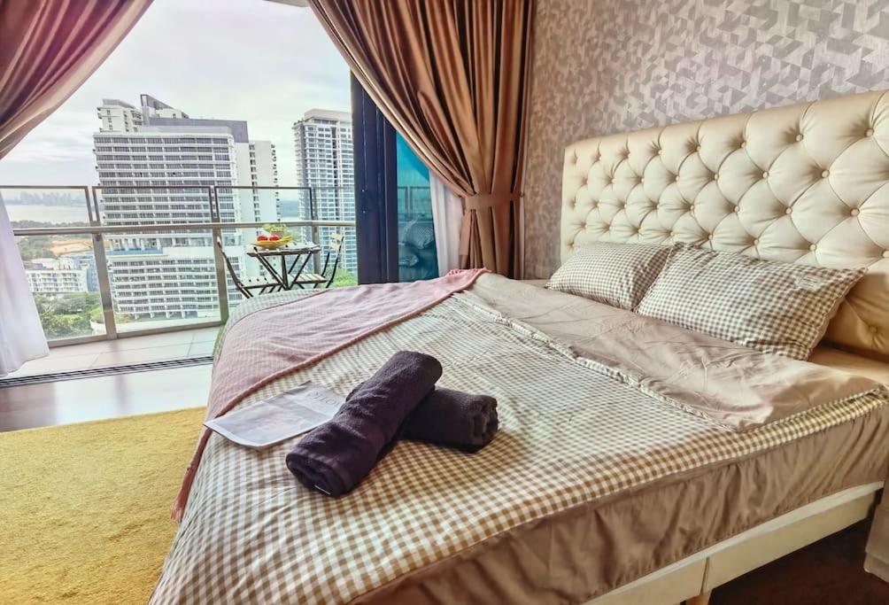 Almas Suites Couple Sunrise Netflix 100mbps BySTAY photo 2