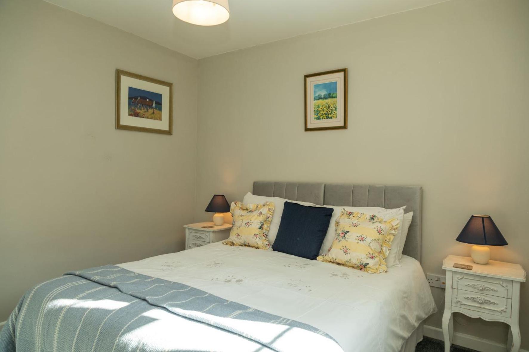 Monks Cleeve Bungalow
