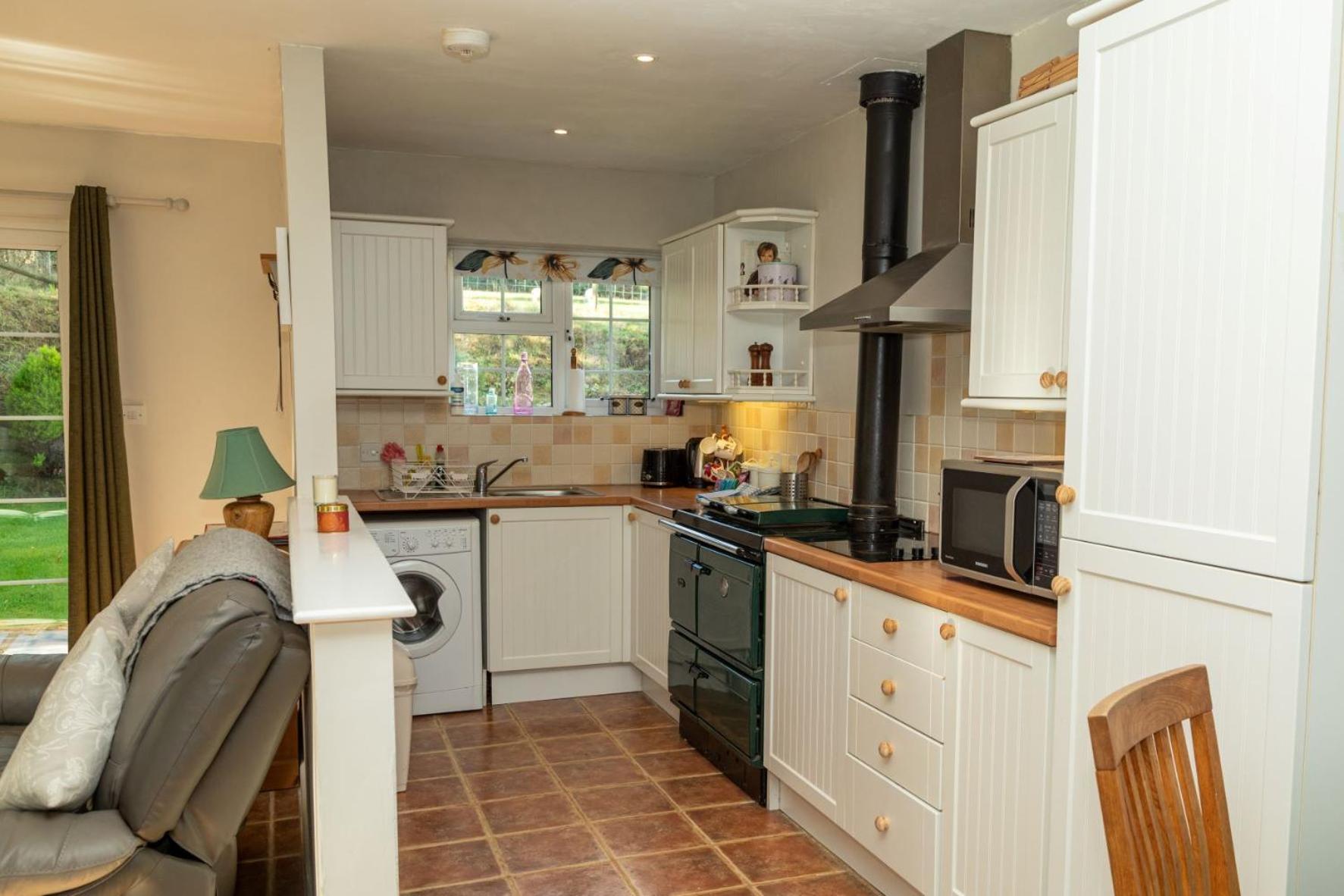 Monks Cleeve Bungalow