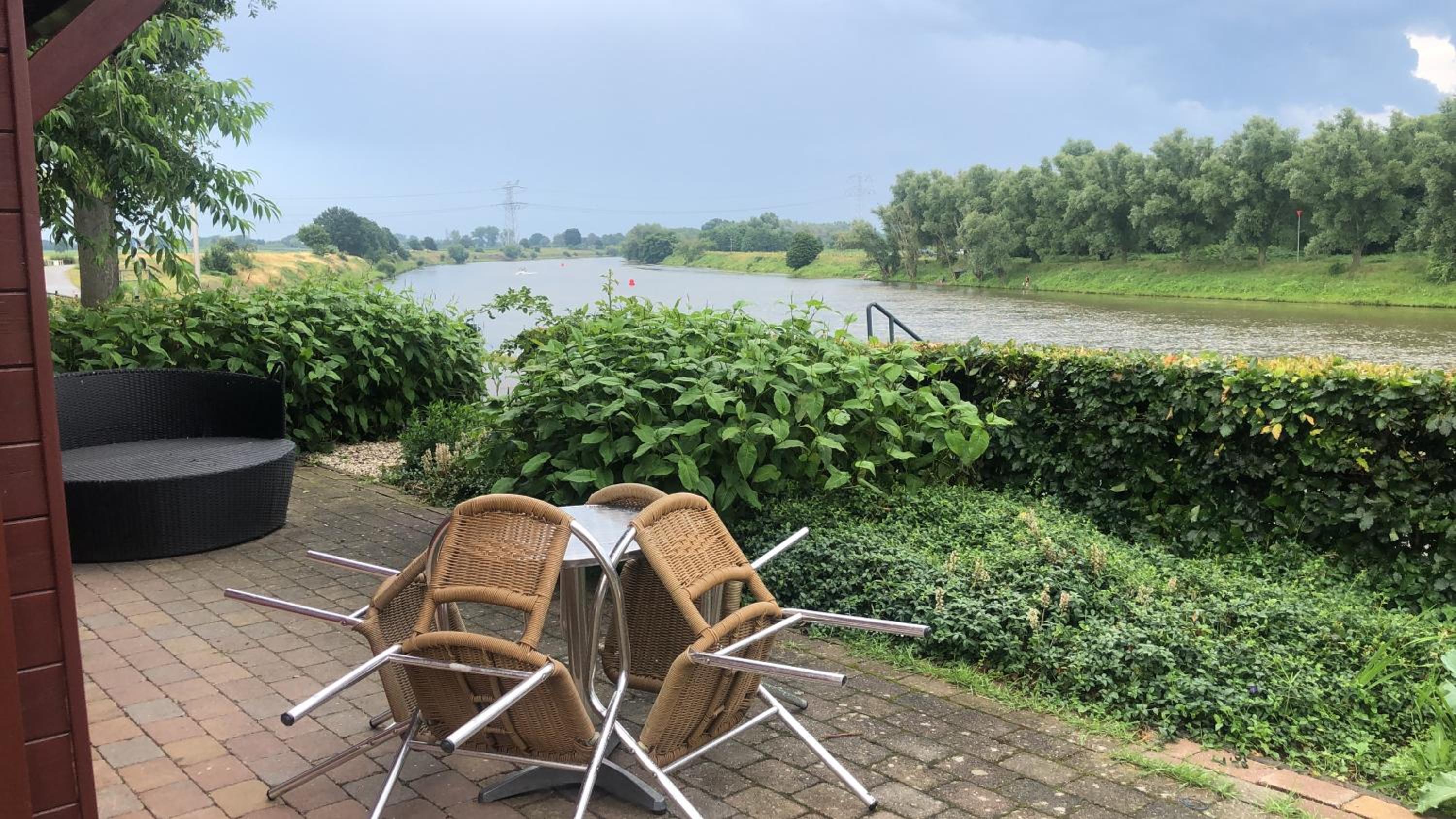 Thuiskomen, genieten aan het water view 2