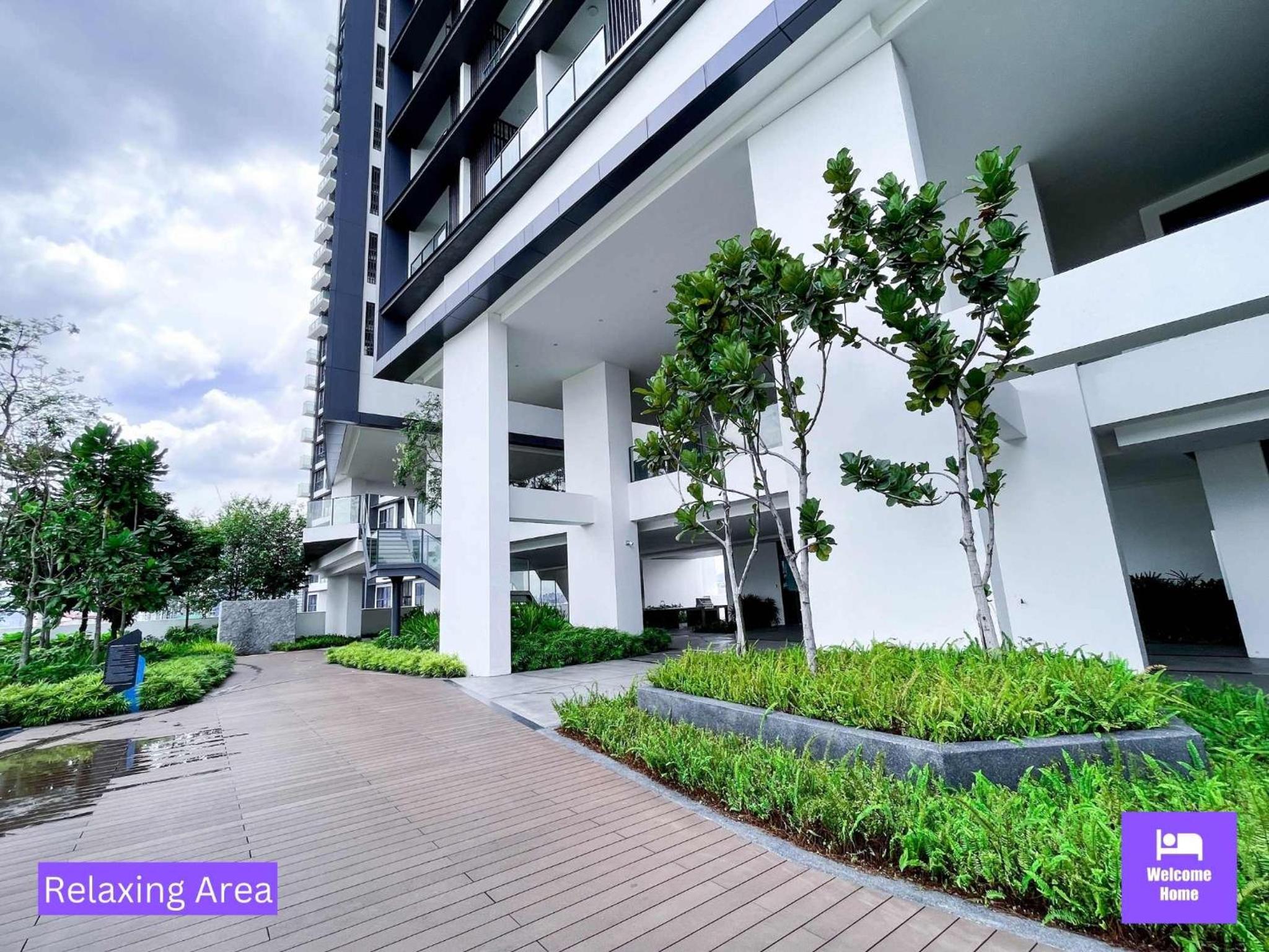 Continew Residences TRX Lux Pool View