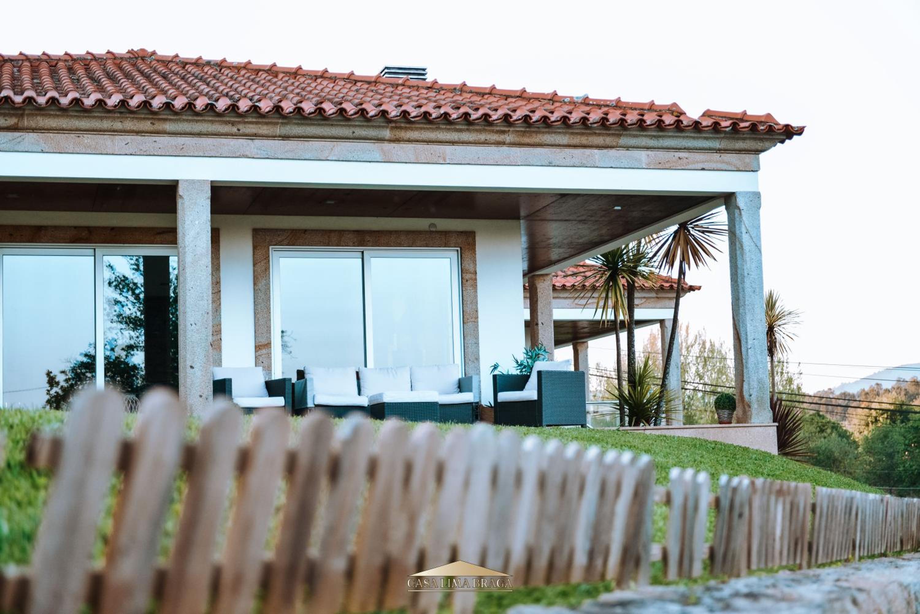Casa Lima Braga view 4