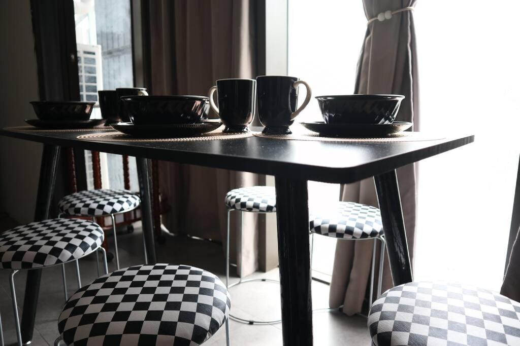Hollywood Loft 6-7pax,5mins to Kidzania, IKEA, 1U photo 4