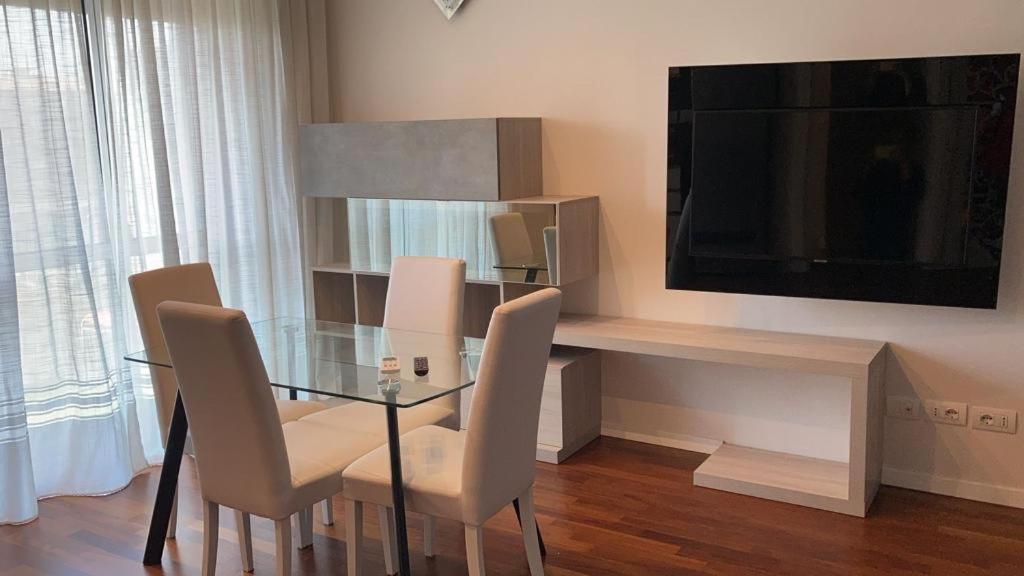 Achille Apartment