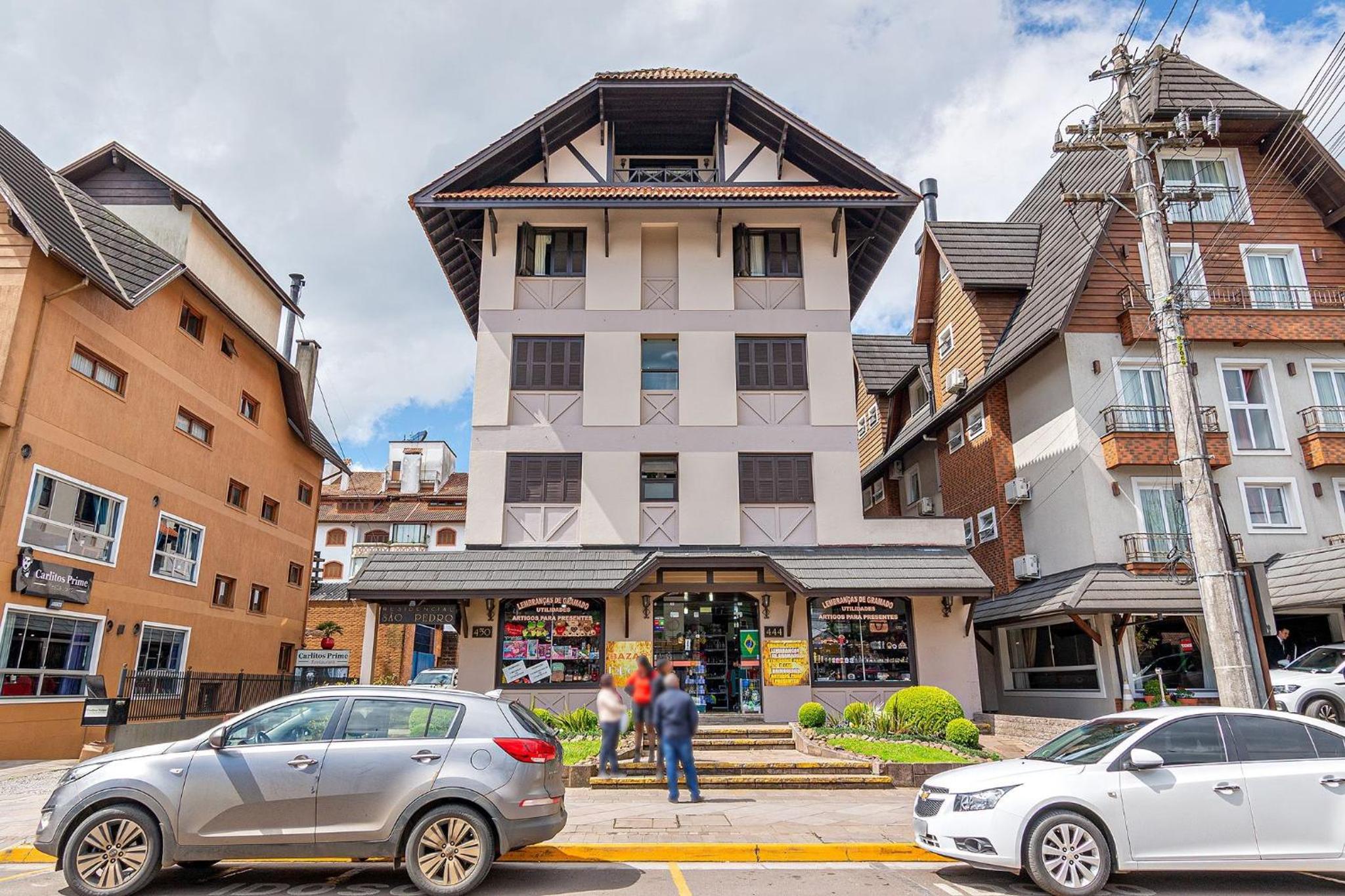 Amplo apartamento ao lado da Rua Coberta view 2