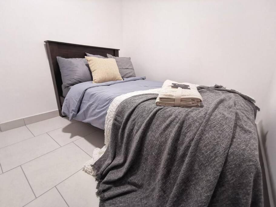 4 Astetica New 4BR 100mbps Wi-Fi Netflix Lake View photo 5