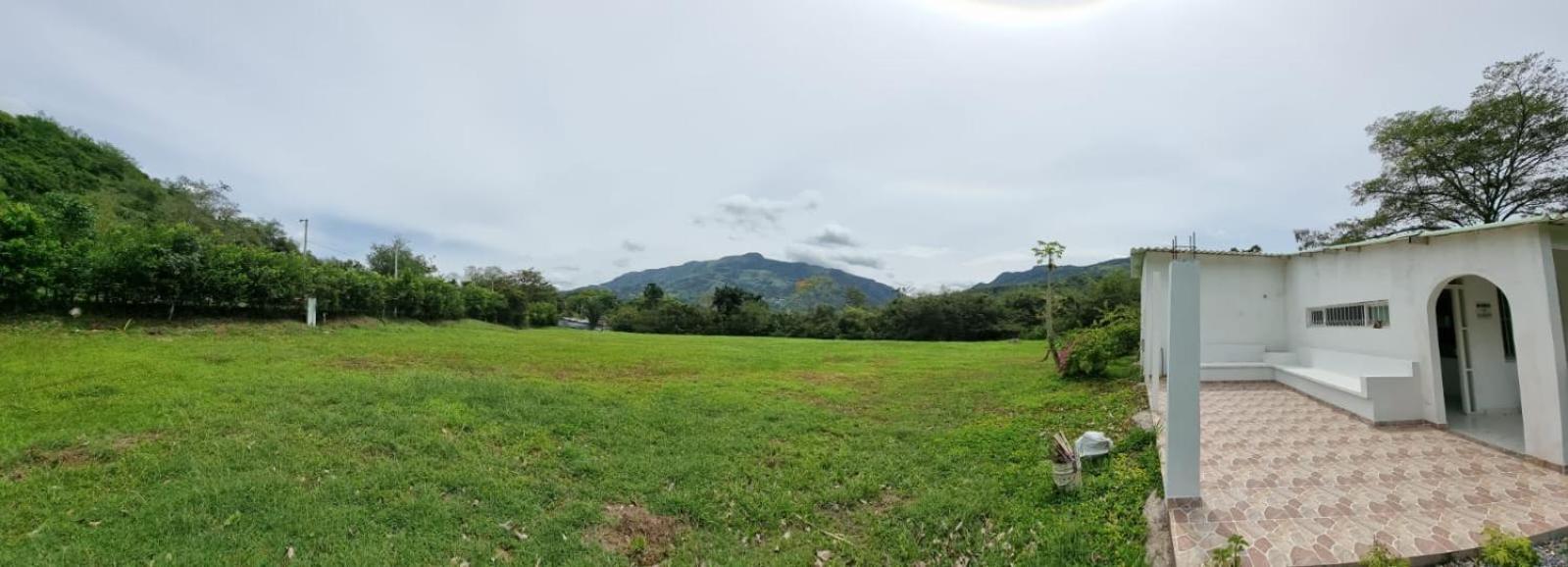VILLETA, CASA CAMPESTRE CERCA DE PAYANDE