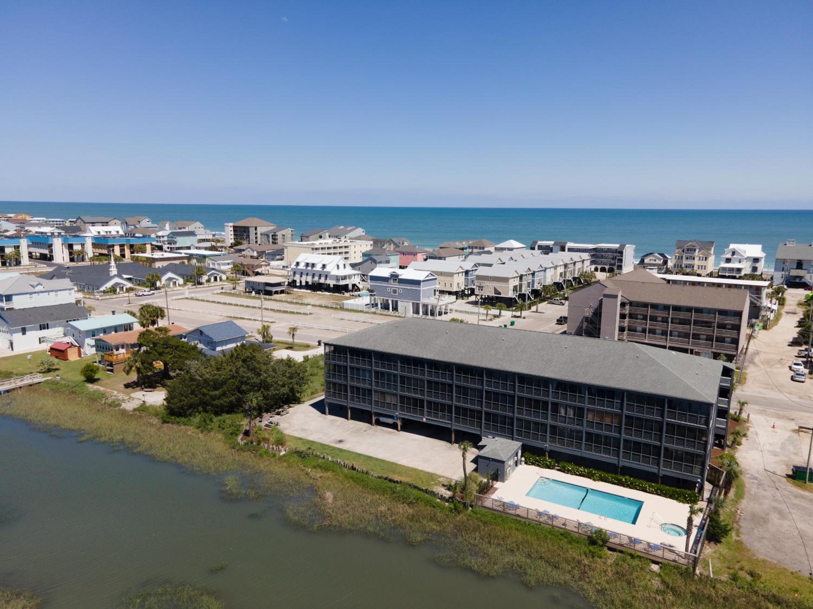 Bella Vista: Marshfront Condo 1 Block To The Beach. Pool & Hot Tub-1st Floor view 4