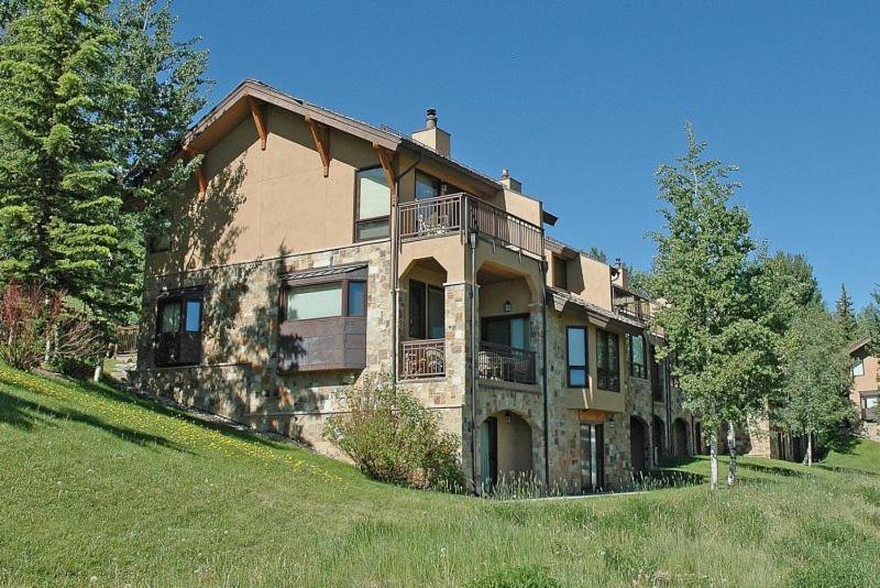 Snowmass Woodrun V 3 Bedroom Ski In, Ski Out Mountain Residence In The Heart Of Snowmass Village view 2