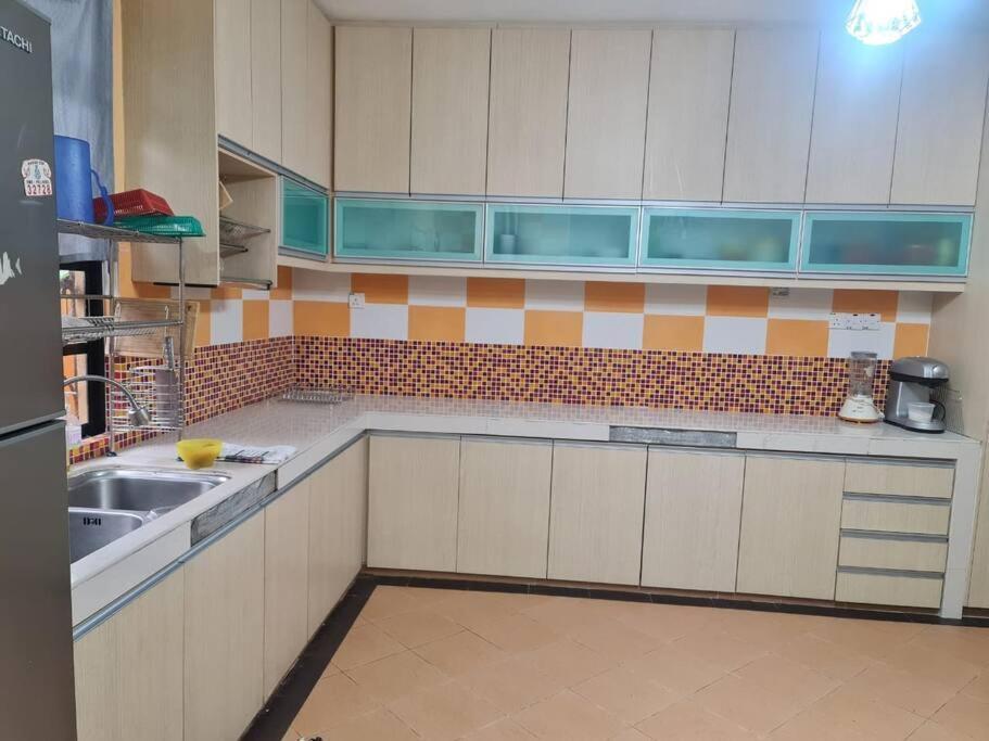Uncle Noh Staycation Muslm Only, Desa Pinggiran Putra, Putrajaya view 4
