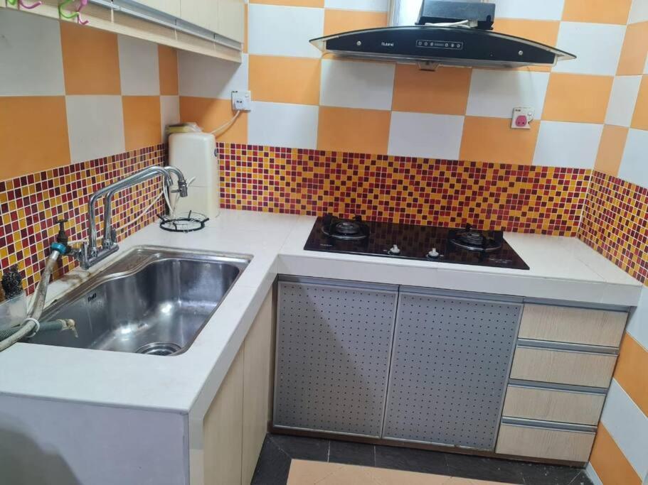 Uncle Noh Staycation Muslm Only, Desa Pinggiran Putra, Putrajaya view 5