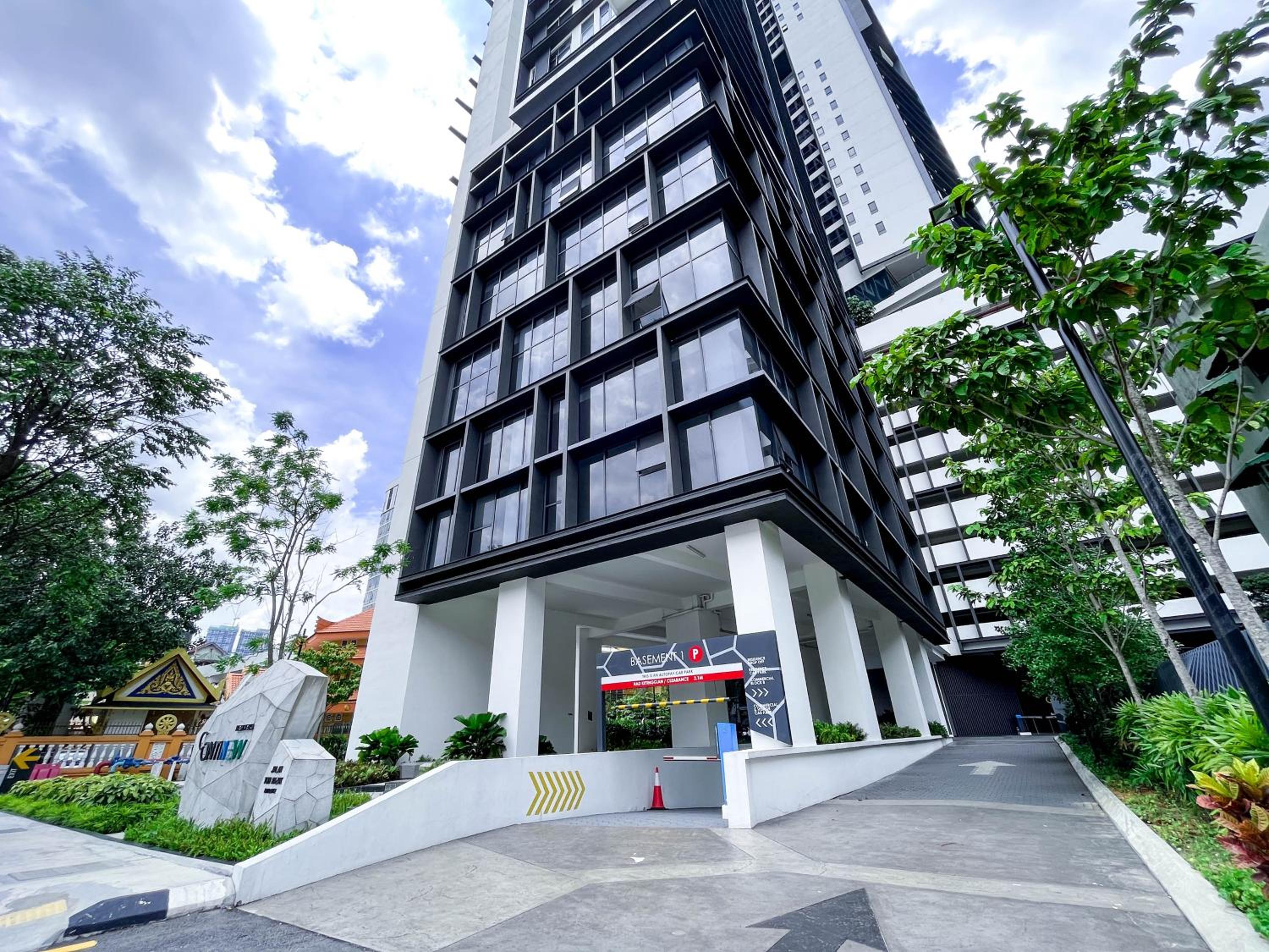Continew Residences TRX Lux Pool View