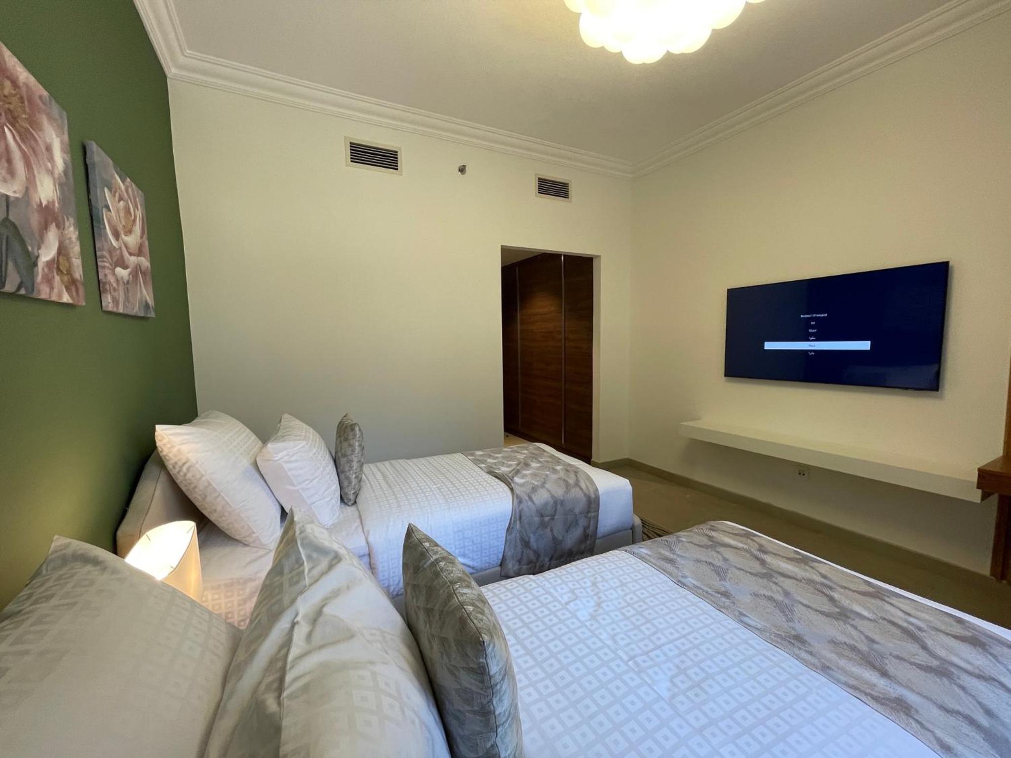 GOODWOOD SUITES HOMES VACATION