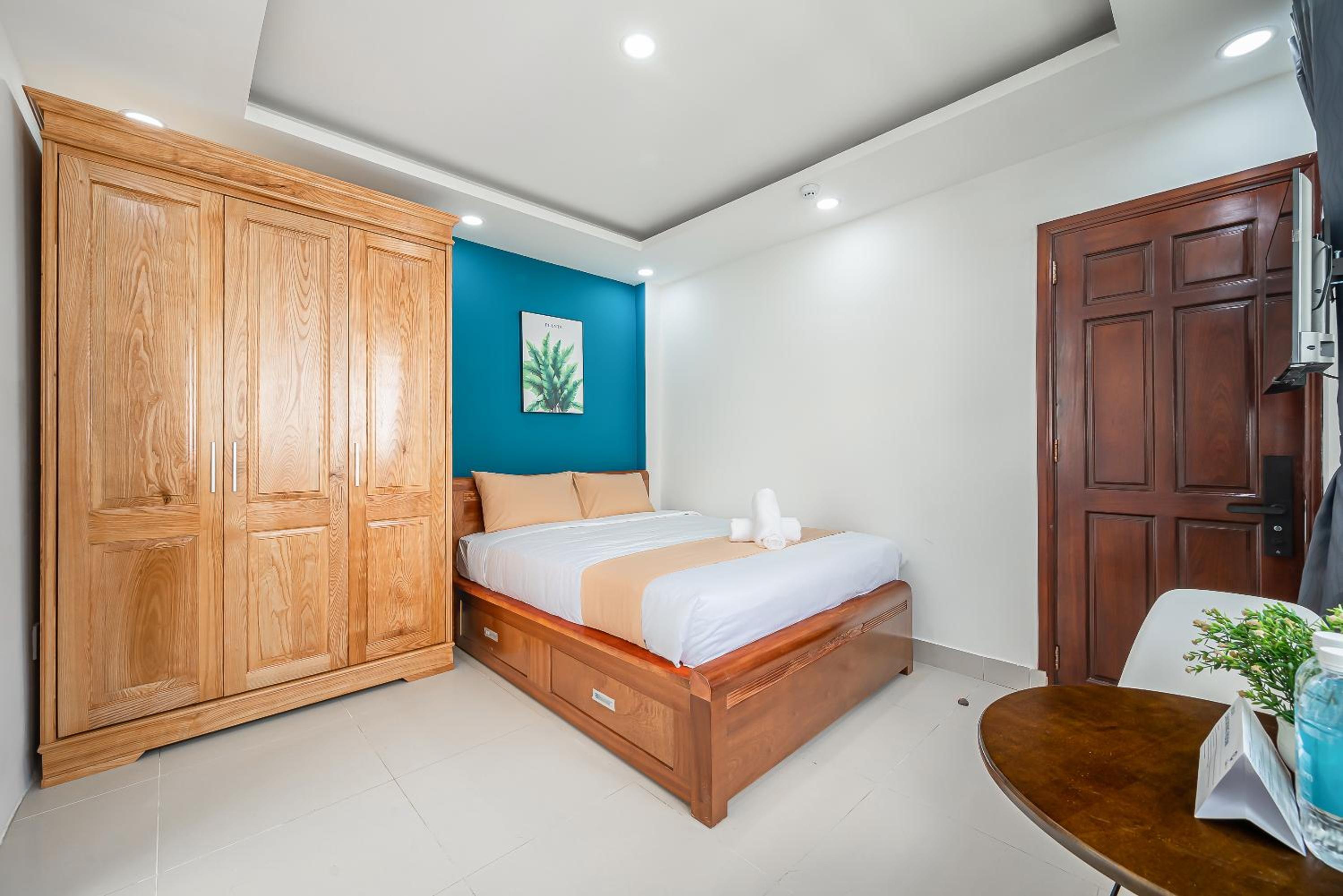 Cozrum Homes - Retro House
