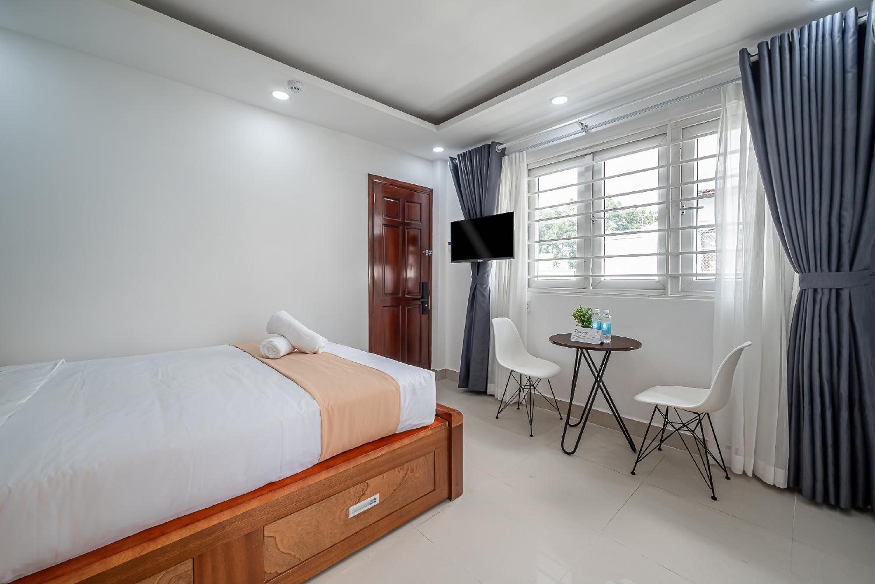 Cozrum Homes - Retro House