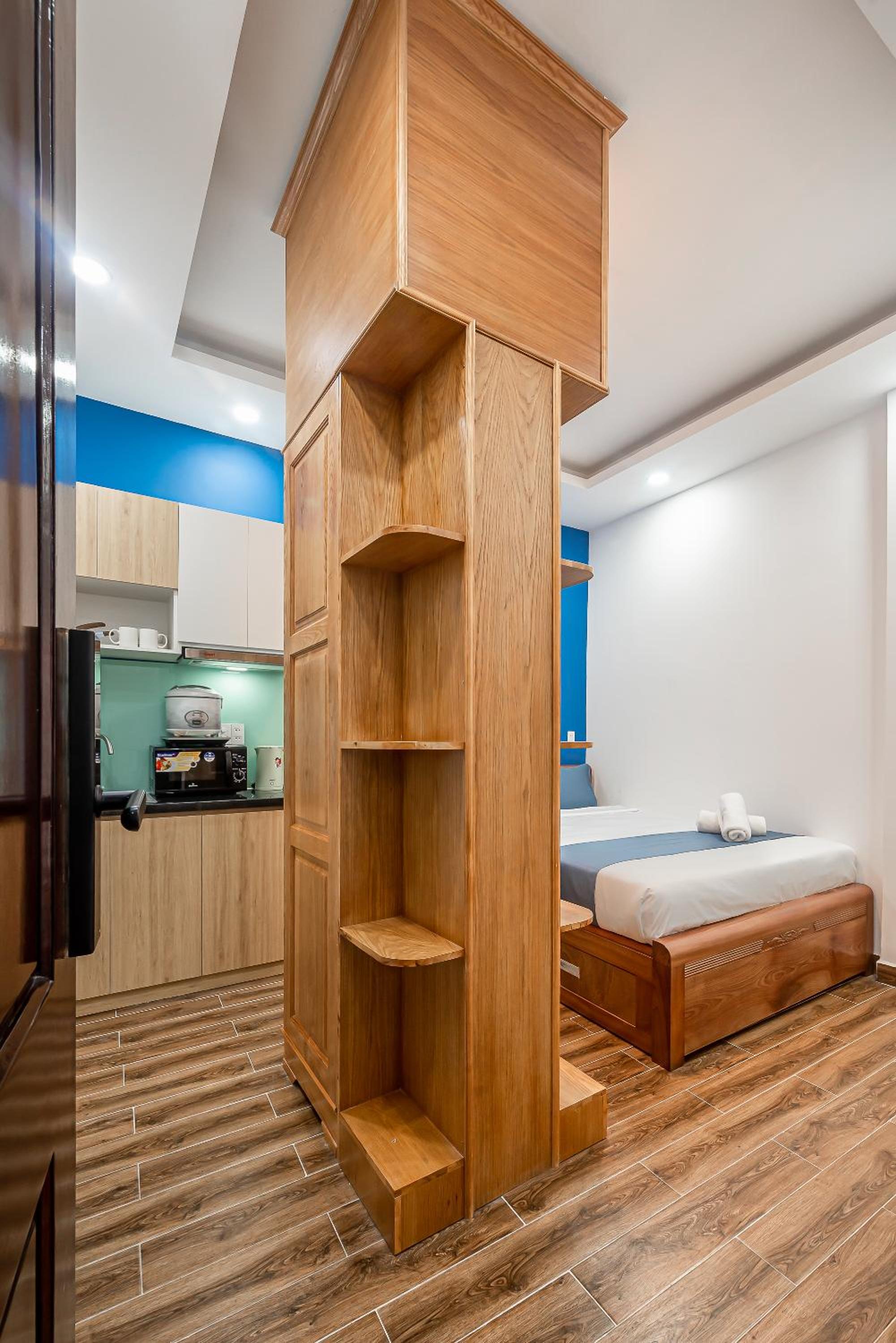 Cozrum Homes - Retro House