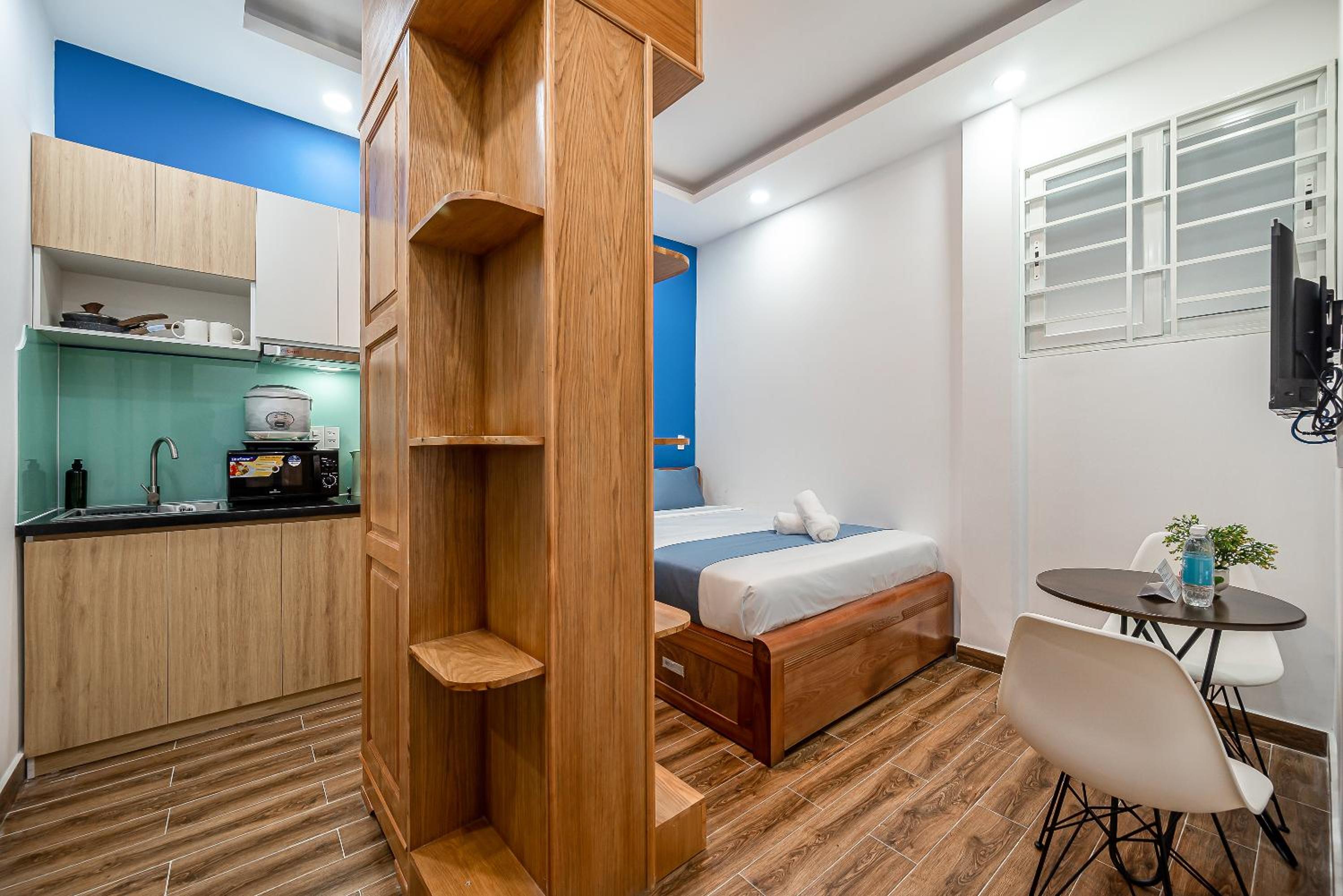Cozrum Homes - Retro House