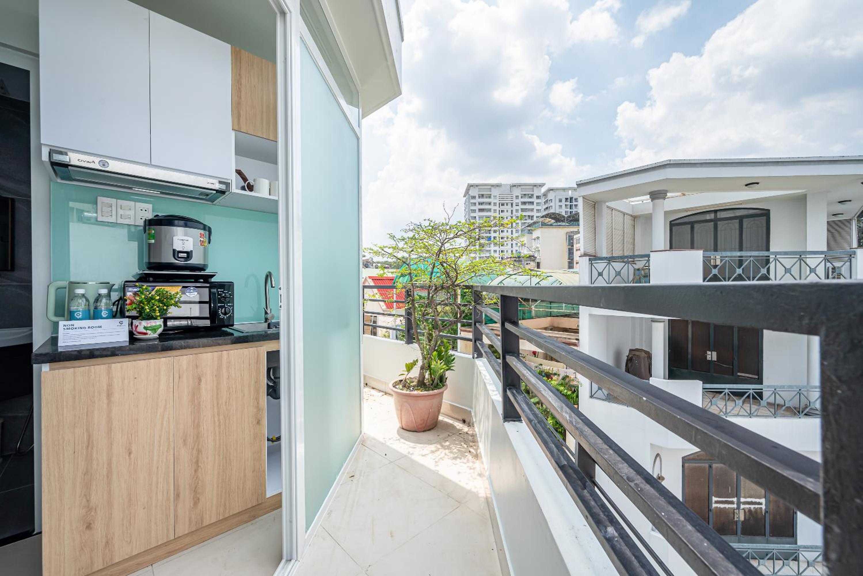 Cozrum Homes - Retro House
