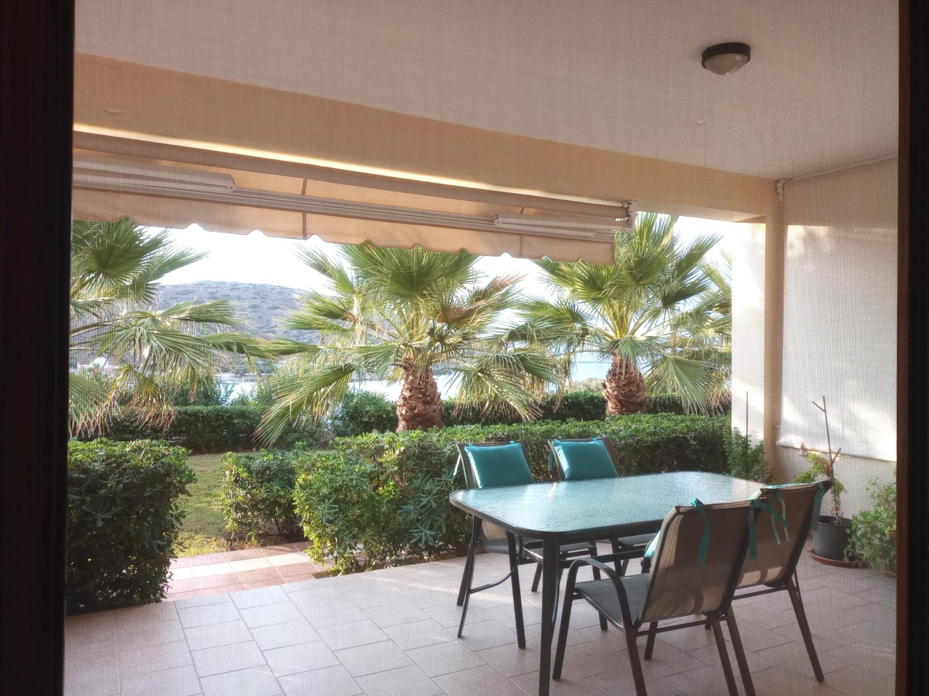 Tholos Bay Suites