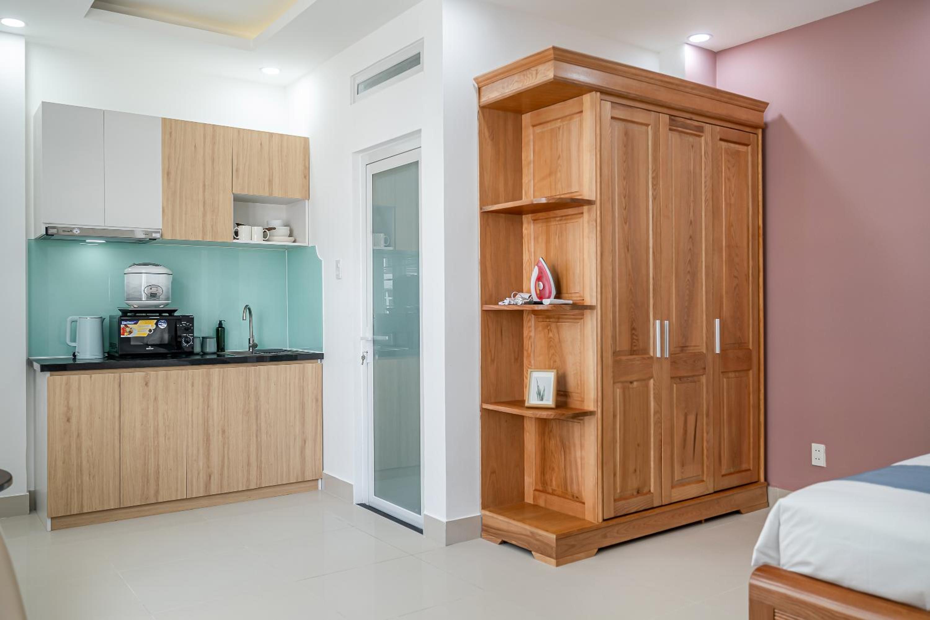 Cozrum Homes - Retro House