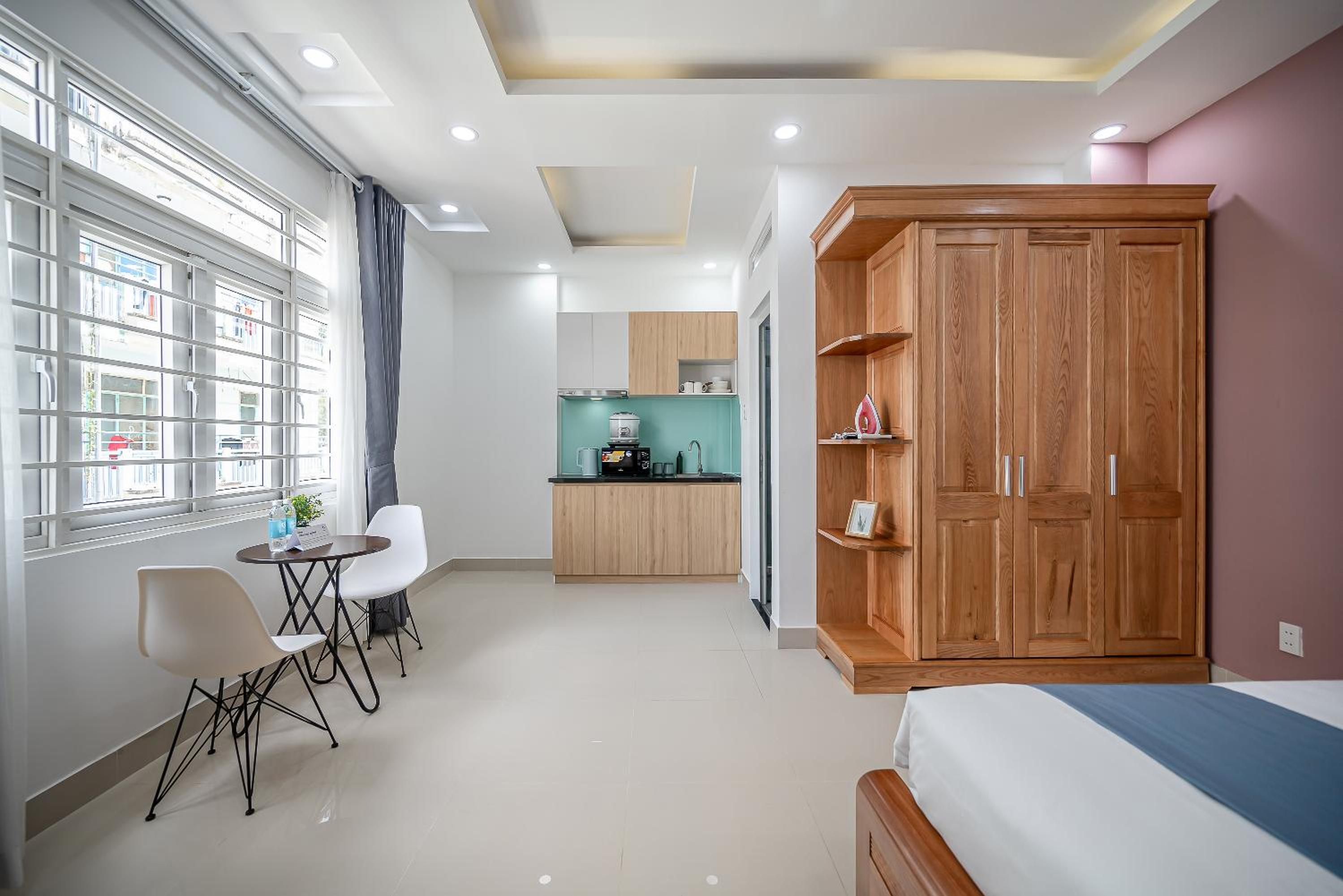Cozrum Homes - Retro House