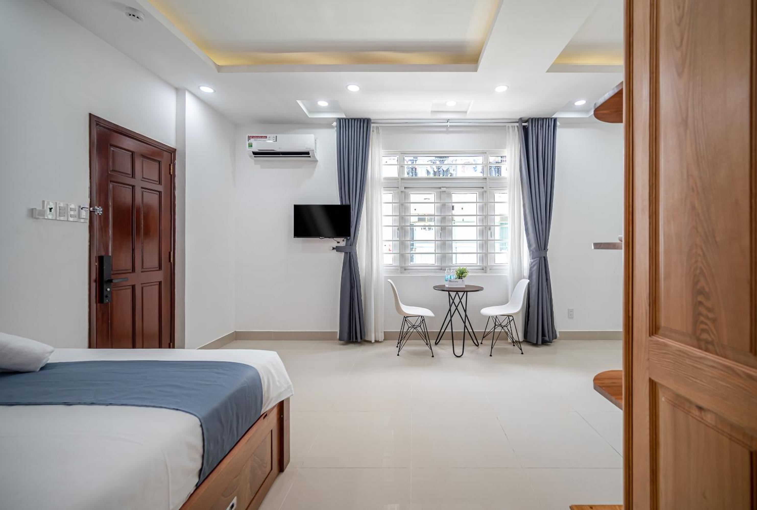 Cozrum Homes - Retro House