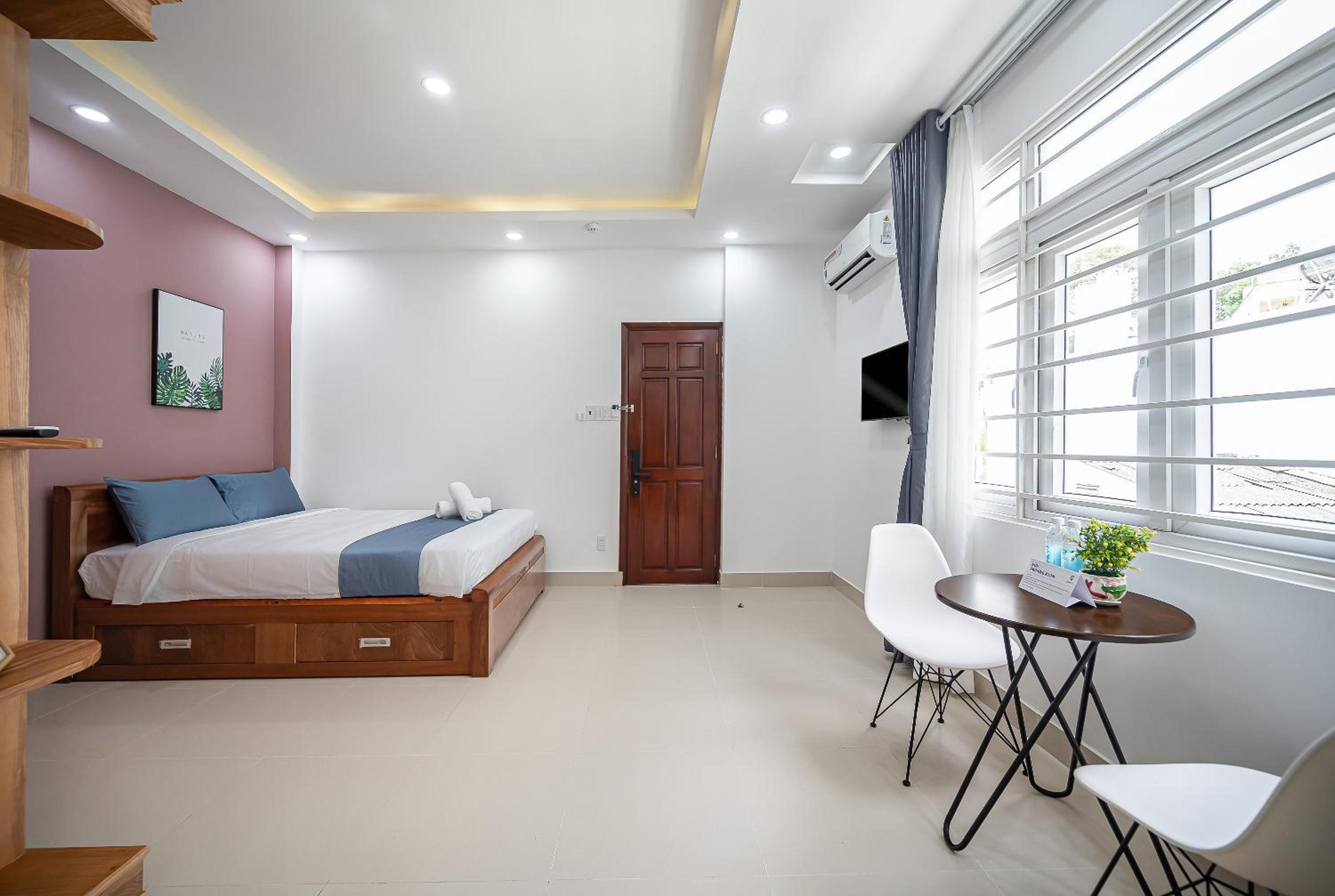 Cozrum Homes - Retro House