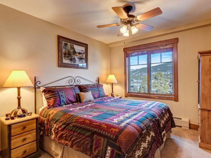 Luxury 3 Bedroom Mountain Vacation Rental In Breckenridge Just Two Blocks From Downtown view 4