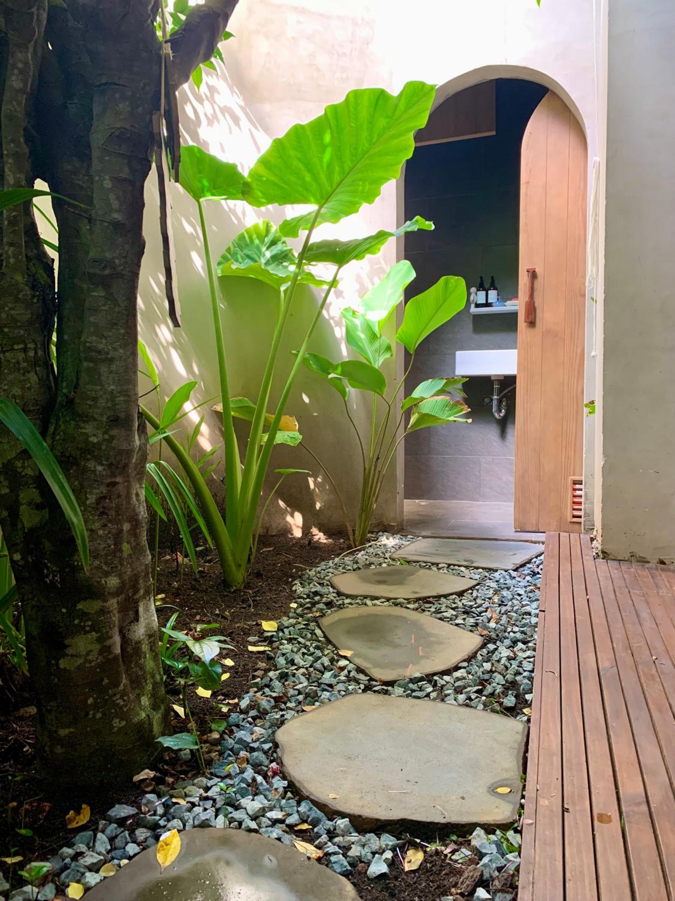 Soc House 2 view 5