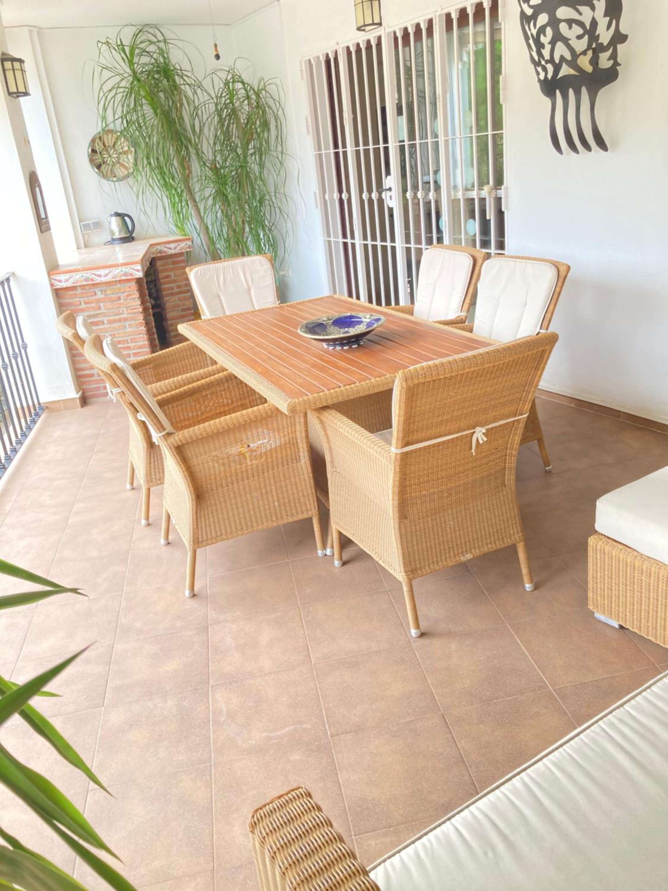Modern Apartment in Benahavis Village Centre with Underground Parking - Image 5