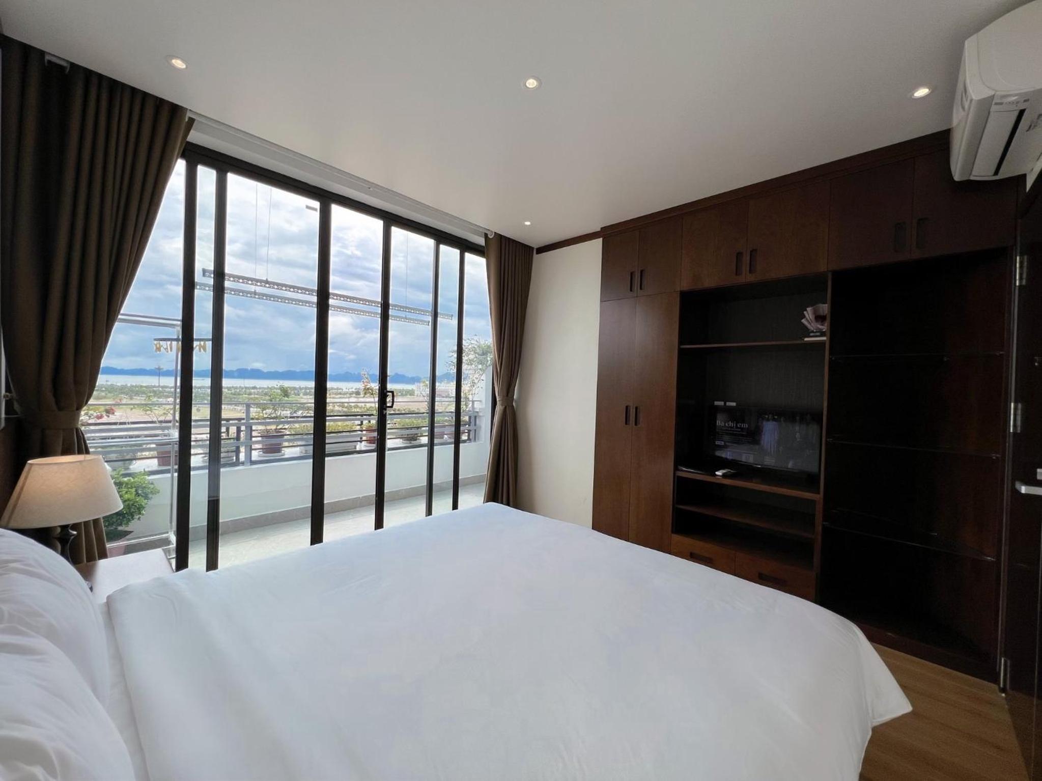 Elysinam Boutique Hotel Ha Long — photo 28