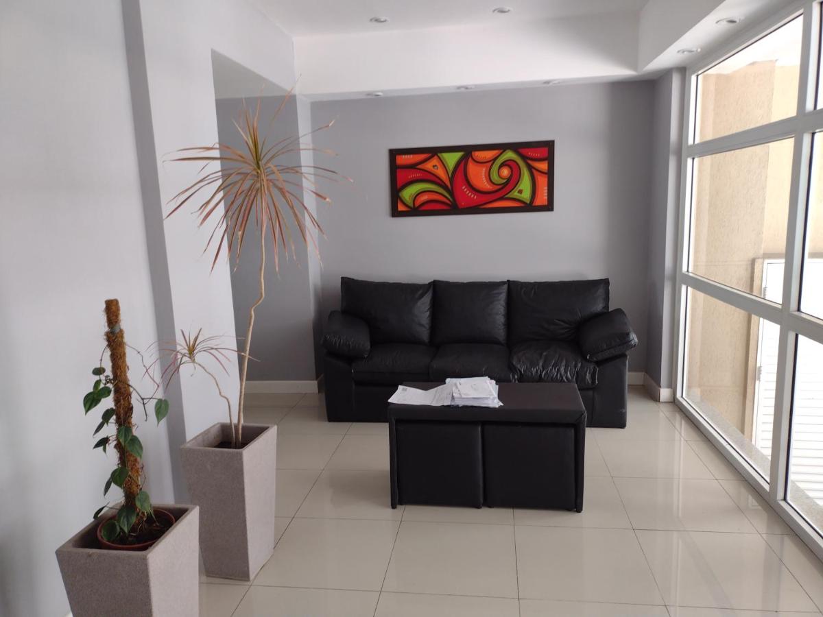 Departamento con Balcon al Mar
