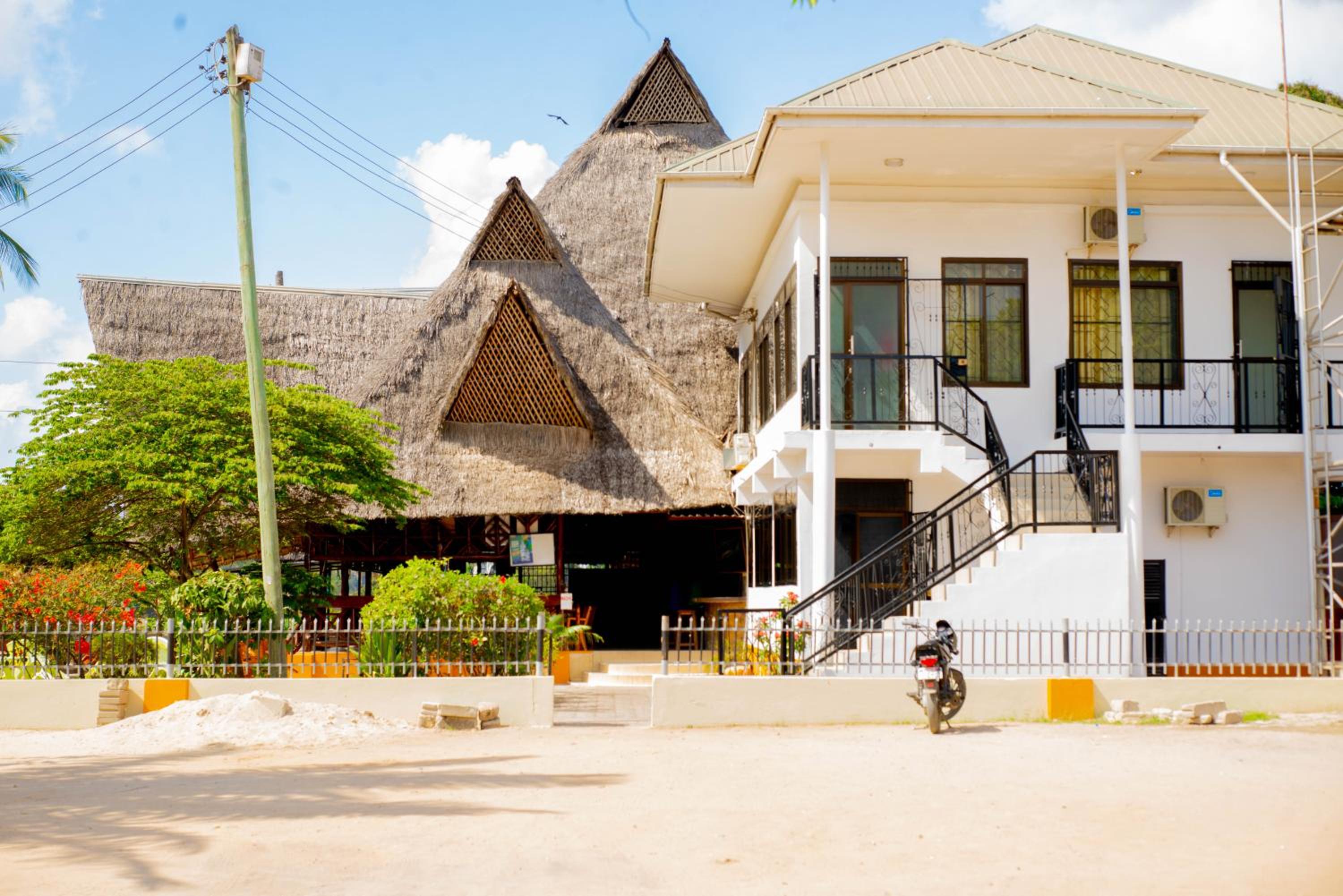 Flamingo Hotel Kinyerezi